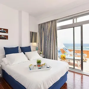  Apartment Seafront Marinablue